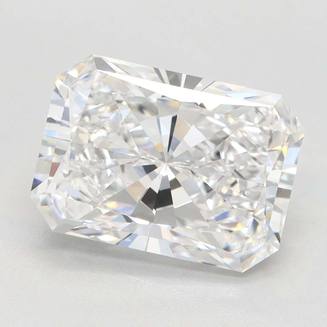 2.87 Carat Radiant Lab Grown Diamond