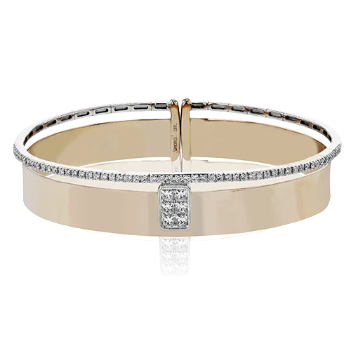 Bangle in 18k Gold with Diamonds