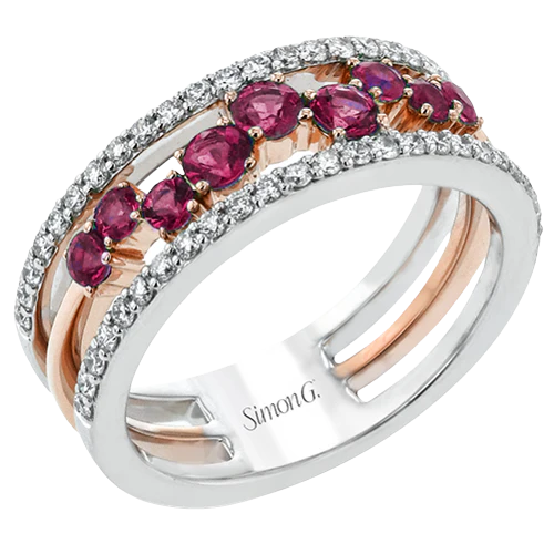 Color Ring in 18k Gold with Diamonds