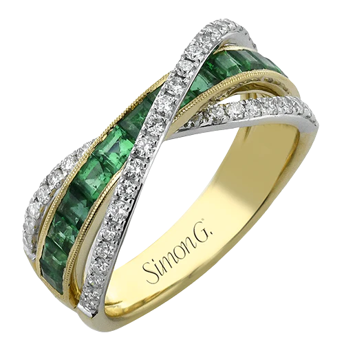 Color Ring in 18k Gold with Diamonds
