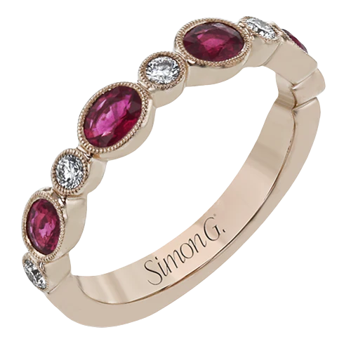 Color Ring in 18k Gold with Diamonds