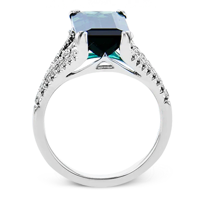 Color Ring in 18k Gold with Diamonds