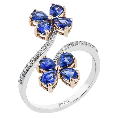 Color Ring in 18k Gold with Diamonds