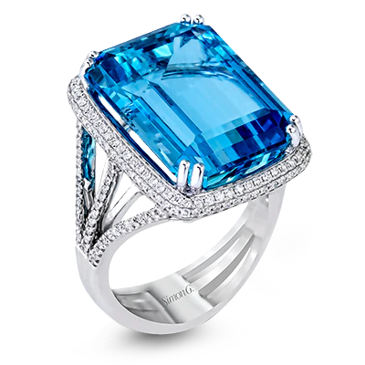 Color Ring in 18k Gold with Diamonds
