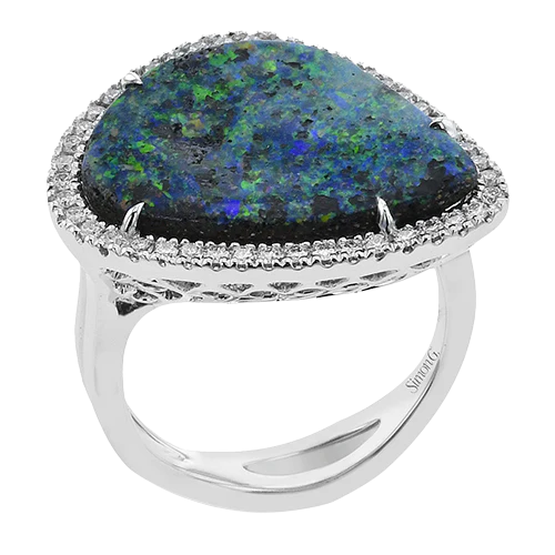 Color Ring in 18k Gold with Diamonds