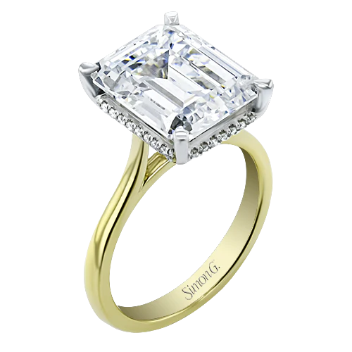 Engagement Ring in 18k Gold with Diamonds - Image 3