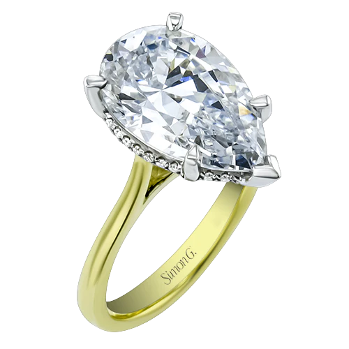 Engagement Ring in 18k Gold with Diamonds - Image 3