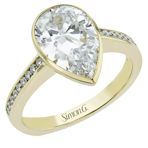 Engagement Ring in 18k Gold with Diamonds - Image 3