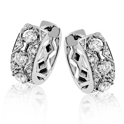 Hoop Earring in 18k Gold with Diamonds