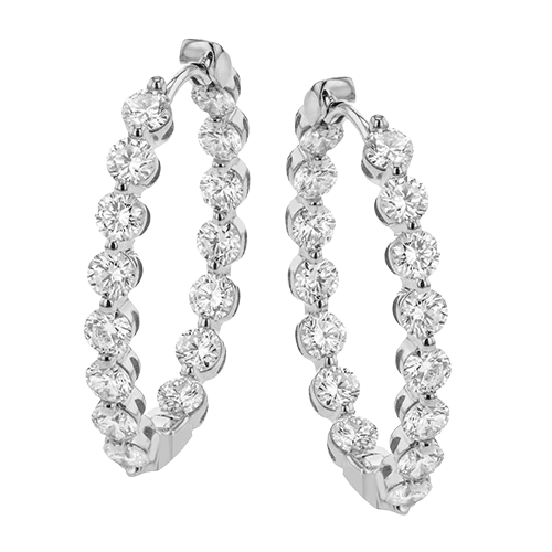 Hoop Earring in 18k Gold with Diamonds