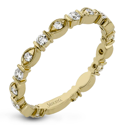 Right Hand Ring in 18k Gold with Diamonds