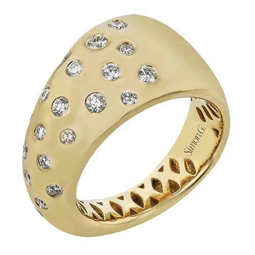 Right Hand Ring in 18k Gold with Diamonds