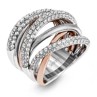 Right Hand Ring in 18k Gold with Diamonds