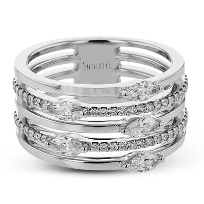 Right Hand Ring in 18k Gold with Diamonds - Image 3