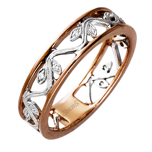 Right Hand Ring in 18k Gold with Diamonds