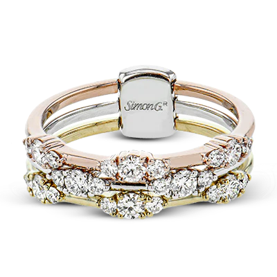 Right Hand Ring in 18k Gold with Diamonds