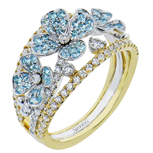 Color Ring in 18k Gold with Diamonds