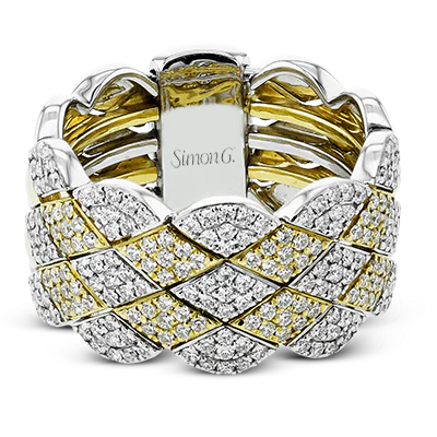 Right Hand Ring in 18k Gold with Diamonds - Image 2