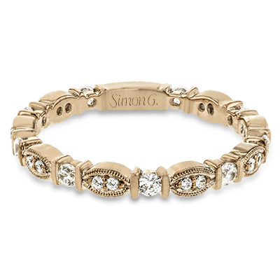 Right Hand Ring in 18k Gold with Diamonds - Image 2