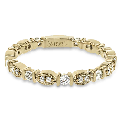 Right Hand Ring in 18k Gold with Diamonds - Image 2
