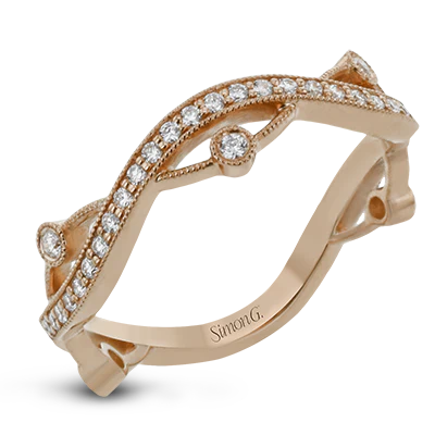 Right Hand Ring in 18k Gold with Diamonds
